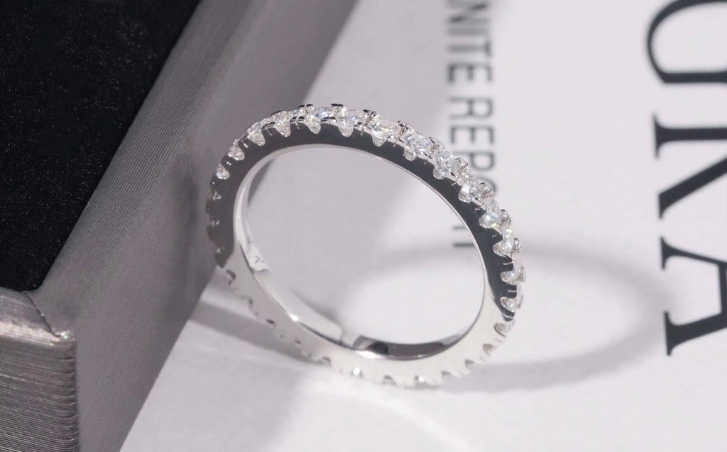 Sterling Silver mit VSS Diamanten